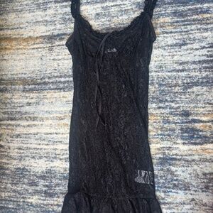 Pepper mayo lacy bodycon dress